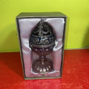 Jane Seymour - 7" Rotating Cherub Egg Music Box - Enamel & Crystal Jeweled